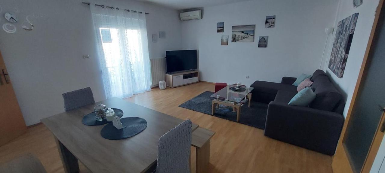 Apartment M&M With Private Pool Kučine Εξωτερικό φωτογραφία