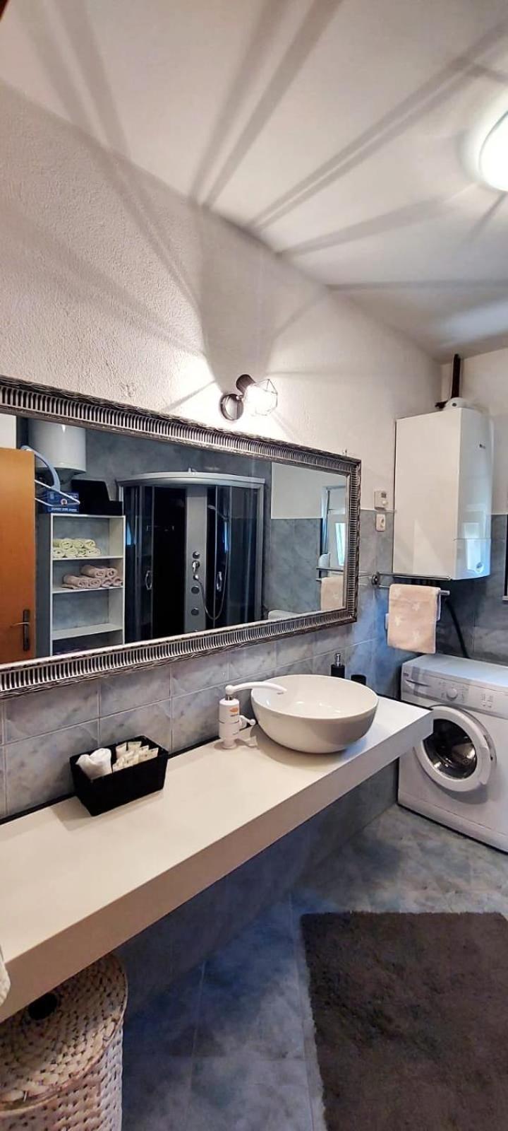 Apartment M&M With Private Pool Kučine Εξωτερικό φωτογραφία